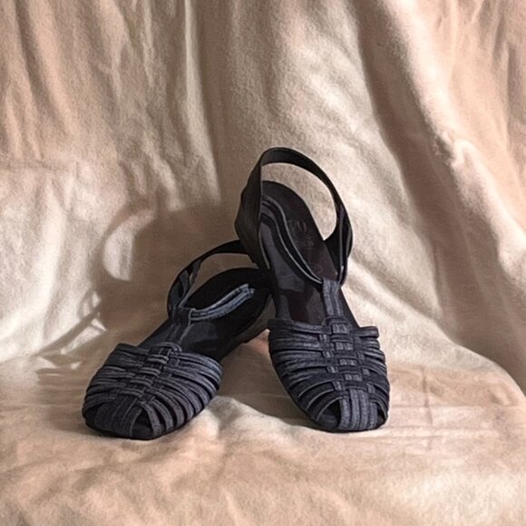 *Like New* IMPO Blue Flat ‘Macrame’ Woven Sandals Size 8M - Picture 1 of 9